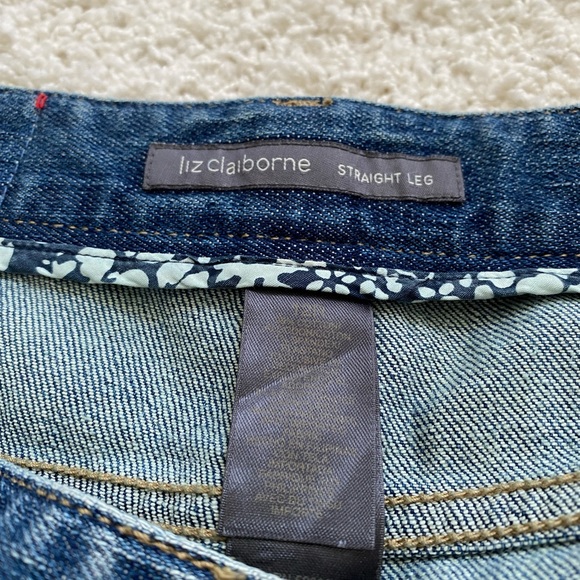 Liz Claiborne straight leg Jean, size 12 - Picture 4 of 6